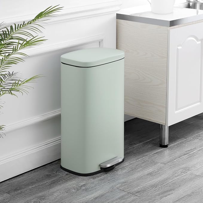 happimess HPM1011H Curtis 8-Gallon Step-Open Trash Can, Fingerprint Resistant - Image 2